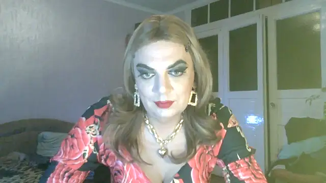 NiraFrost online show from 6, 11, 2025