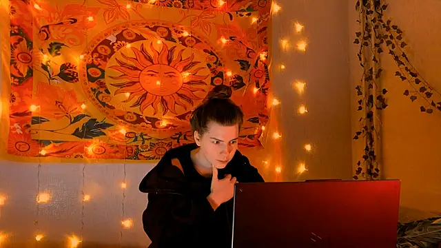 AliceCUNTach online show from 8, 2, 2026