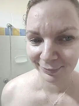 aussiepeaches online show from 24, 9, 2025