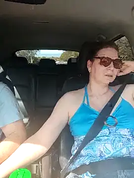 aussiepeaches online show from 4, 10, 2025