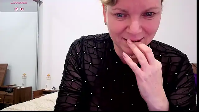 Snapshot of aussiepeaches chatting on 1, 7, 2026 aussiepeaches online show from 1, 7, 2026
