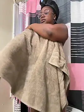 Snapshot of Milkcoco chatting on 11, 11, 2025 Milkcoco online show from 11, 11, 2025