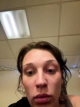 Crooked Angel online show from 23, 11, 2025