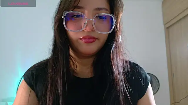 Snapshot of Angeldusttt chatting on 2, 12, 2025 Angeldusttt online show from 2, 12, 2025