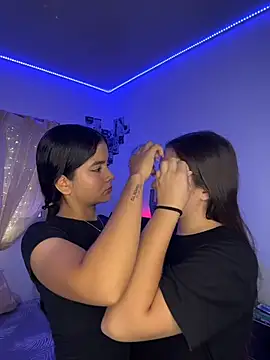 Ashley and Zoe online show from 25, 3, 2026