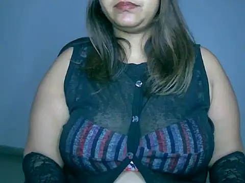 Snapshot of mrymlove chatting on 9, 10, 2025 mrymlove online show from 9, 10, 2025