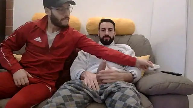 Amicisegreti online show from 13, 1, 2026