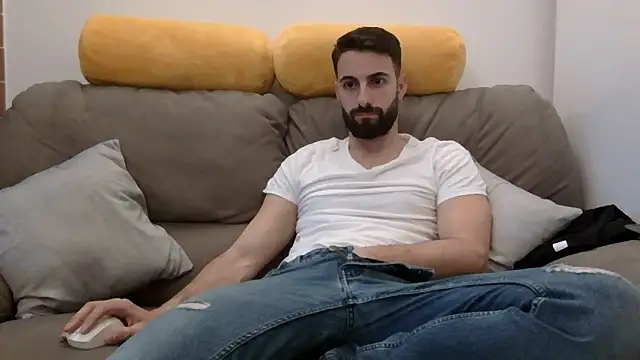 Amicisegreti online show from 25, 2, 2026