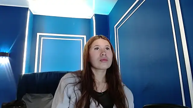 Olivia11  online show from 18, 9, 2025