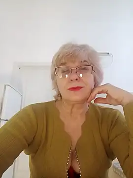 52MiaLove02 online show from 13, 1, 2026