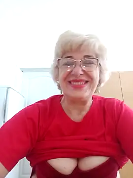 Snapshot of 52MiaLove02 chatting on 18, 6, 2026 52MiaLove02 online show from 18, 6, 2026