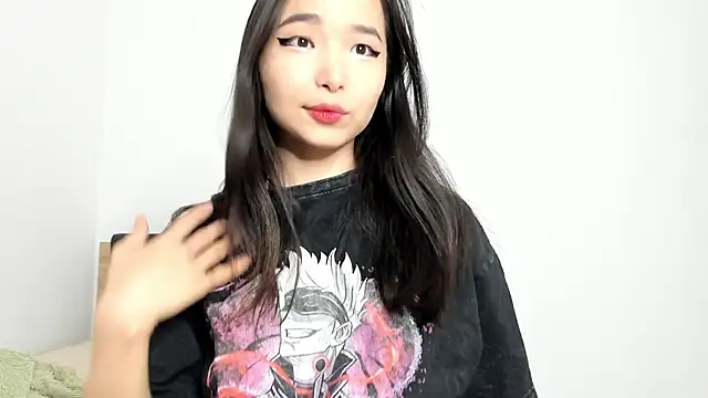 Soyun Mia online show from 21, 12, 2025