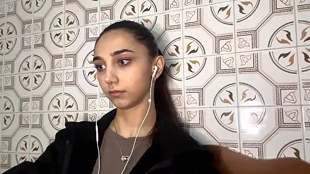 LinaMour online show from 16, 11, 2025