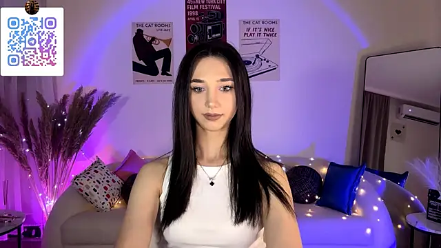 Snapshot of LinaMour chatting on 2, 7, 2026 LinaMour online show from 2, 7, 2026