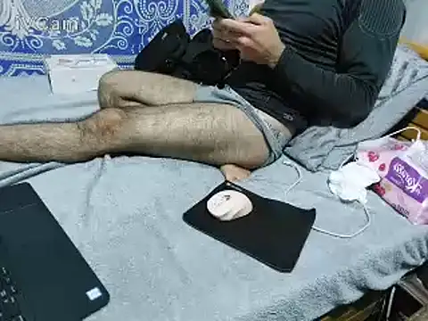 yazinyazin1 online show from 13, 2, 2026