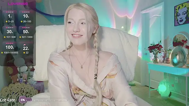 Snapshot of Talulaa chatting on 2, 3, 2025 Talulaa online show from 2, 3, 2025