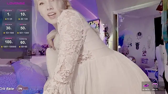 Snapshot of Talulaa chatting on 8, 9, 2025 Talulaa online show from 8, 9, 2025