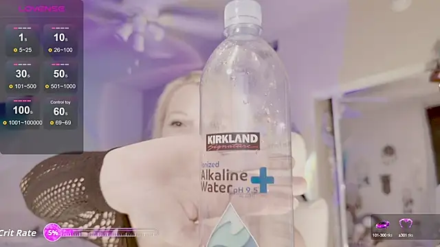 Snapshot of Talulaa chatting on 12, 9, 2025 Talulaa online show from 12, 9, 2025