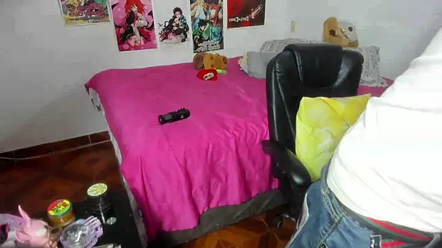 LovexJuxn  online show from 24, 11, 2025