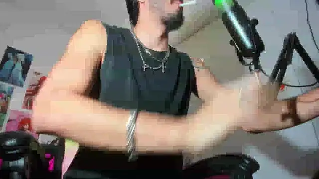 LovexJuxn  online show from 28, 11, 2025