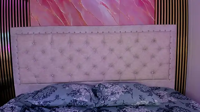 Snapshot of Lucy_boobss chatting on 21, 11, 2025 Lucy boobss online show from 21, 11, 2025