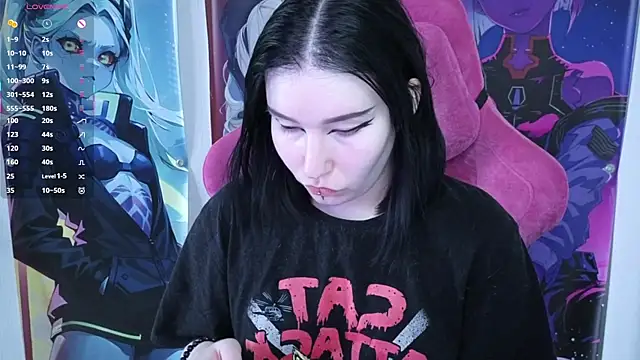 MargarettRose online show from 6, 4, 2026