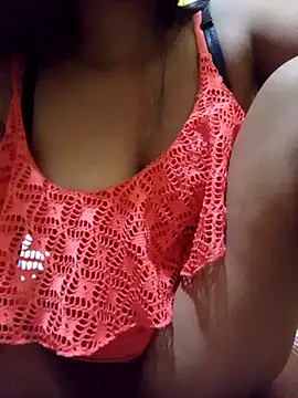 Snapshot of UrSweetAsianLady_02 chatting on 6, 10, 2025 UrSweetAsianLady 02 online show from 6, 10, 2025