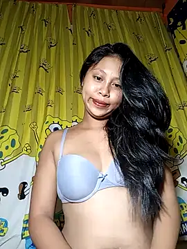 Snapshot of UrSweetAsianLady_02 chatting on 22, 11, 2025 UrSweetAsianLady 02 online show from 22, 11, 2025