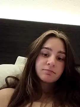 Snapshot of freakylittlebitch69 chatting on 27, 9, 2025 freakylittlebitch69 online show from 27, 9, 2025