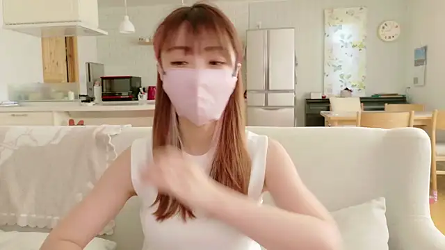 Snapshot of SUZU_1201 chatting on 24, 9, 2025 SUZU 1201 online show from 24, 9, 2025