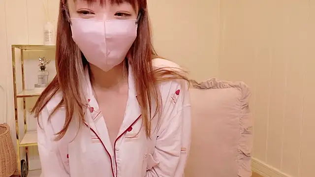 Snapshot of SUZU_1201 chatting on 25, 9, 2025 SUZU 1201 online show from 25, 9, 2025