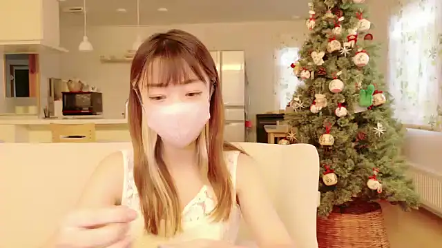 Snapshot of SUZU_1201 chatting on 8, 11, 2025 SUZU 1201 online show from 8, 11, 2025