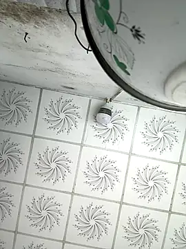 Snapshot of Tiffany-yy chatting on 22, 10, 2025 Tiffany-yy online show from 22, 10, 2025