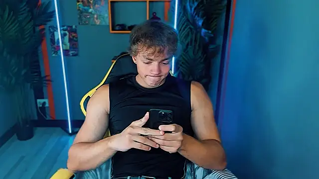 ChaseMuscular online show from 20, 9, 2025