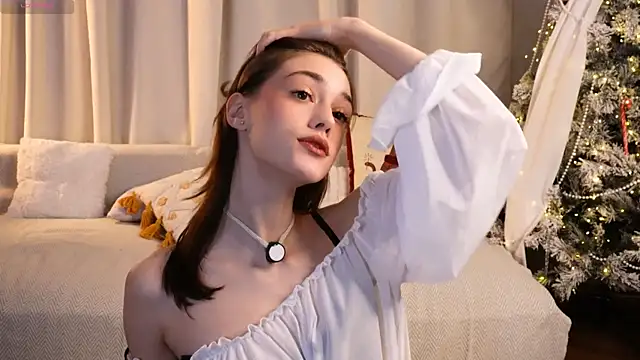 Snapshot of ttragedienne chatting on 22, 12, 2025 ttragedienne online show from 22, 12, 2025