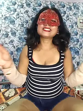 Snapshot of yours_sugar_babe chatting on 31, 10, 2025 yours sugar babe online show from 31, 10, 2025