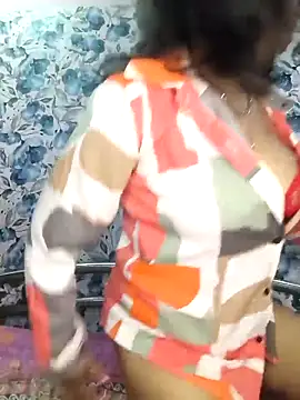 Snapshot of yours_sugar_babe chatting on 14, 11, 2025 yours sugar babe online show from 14, 11, 2025