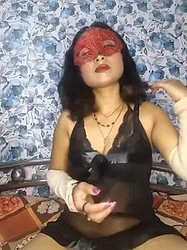 Snapshot of yours_sugar_babe chatting on 17, 11, 2025 yours sugar babe online show from 17, 11, 2025