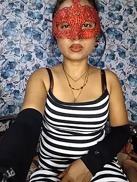 Snapshot of yours_sugar_babe chatting on 29, 11, 2025 yours sugar babe online show from 29, 11, 2025