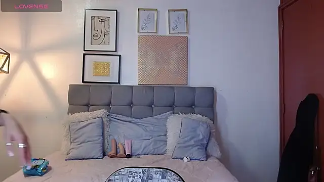  naomi s online show from 19, 3, 2026