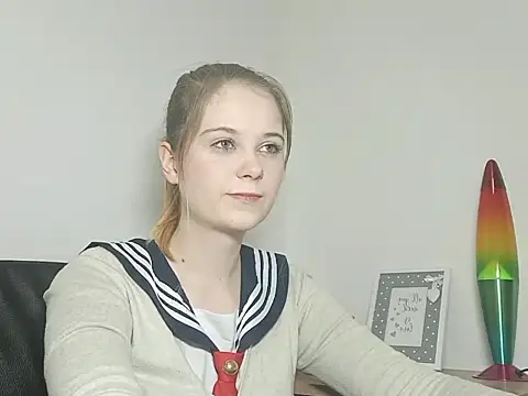 Snapshot of LydiaYoung chatting on 18, 9, 2025 LydiaYoung online show from 18, 9, 2025