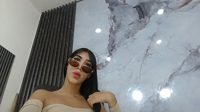 CamelyHott online show from 12, 10, 2025