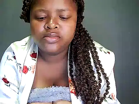 MegaBustyQueen online show from 8, 9, 2025