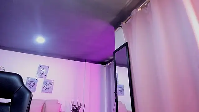 bella fox 1 online show from 31, 3, 2026