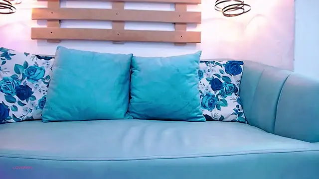 Snapshot of ArianaSantana chatting on 5, 10, 2025 ArianaSantana online show from 5, 10, 2025