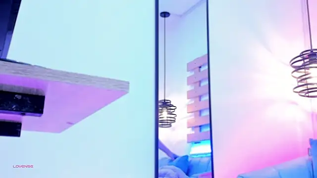 Snapshot of ArianaSantana chatting on 23, 10, 2025 ArianaSantana online show from 23, 10, 2025