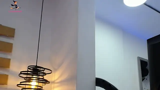 Snapshot of ArianaSantana chatting on 31, 10, 2025 ArianaSantana online show from 31, 10, 2025