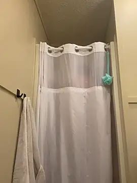 Snapshot of NeedyGlister chatting on 16, 12, 2025 NeedyGlister online show from 16, 12, 2025