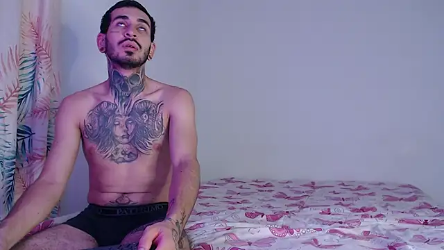 Tyler2y luna online show from 6, 11, 2025