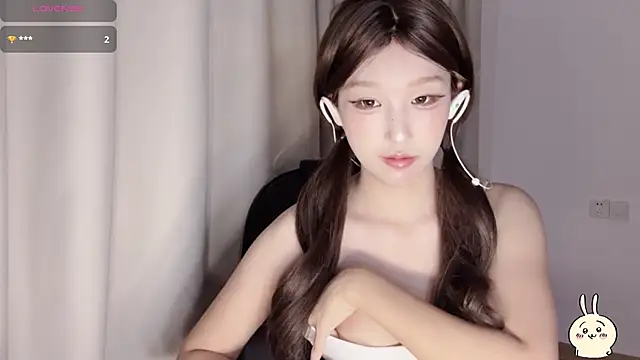 Snapshot of Winnie666- chatting on 23, 9, 2025 Winnie666- online show from 23, 9, 2025